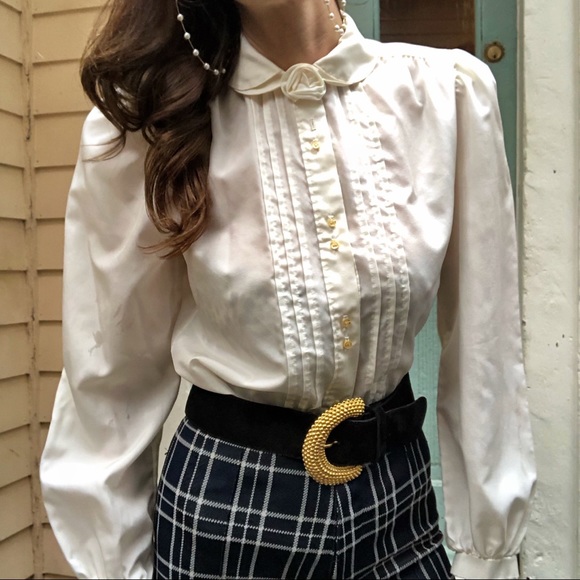 Vintage Tops - Vintage rosebud blouse